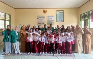 Mahasiswa KKN Tematik Literasi USK Tingkatkan Minat Baca Anak di Gampong Meunasah Timu